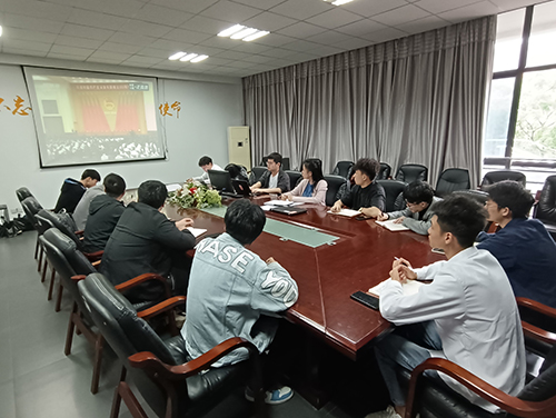 火狐平台_火狐(中国)一站式服务平台团委组织收看庆祝中国共青团成立100周年大会