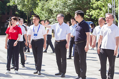 市委副书记、市长陈恢清一行到火狐平台_火狐(中国)一站式服务平台检查湖南省第一届职业技能大赛筹备工作情况