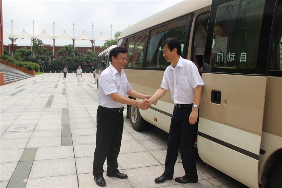 蔡振红副省长莅临火狐平台_火狐(中国)一站式服务平台视察指导工作